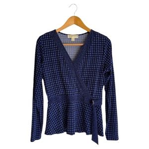 Michael Kors Faux Wrap with Adjustable Buckle Closure V-Neck Top. Size Small